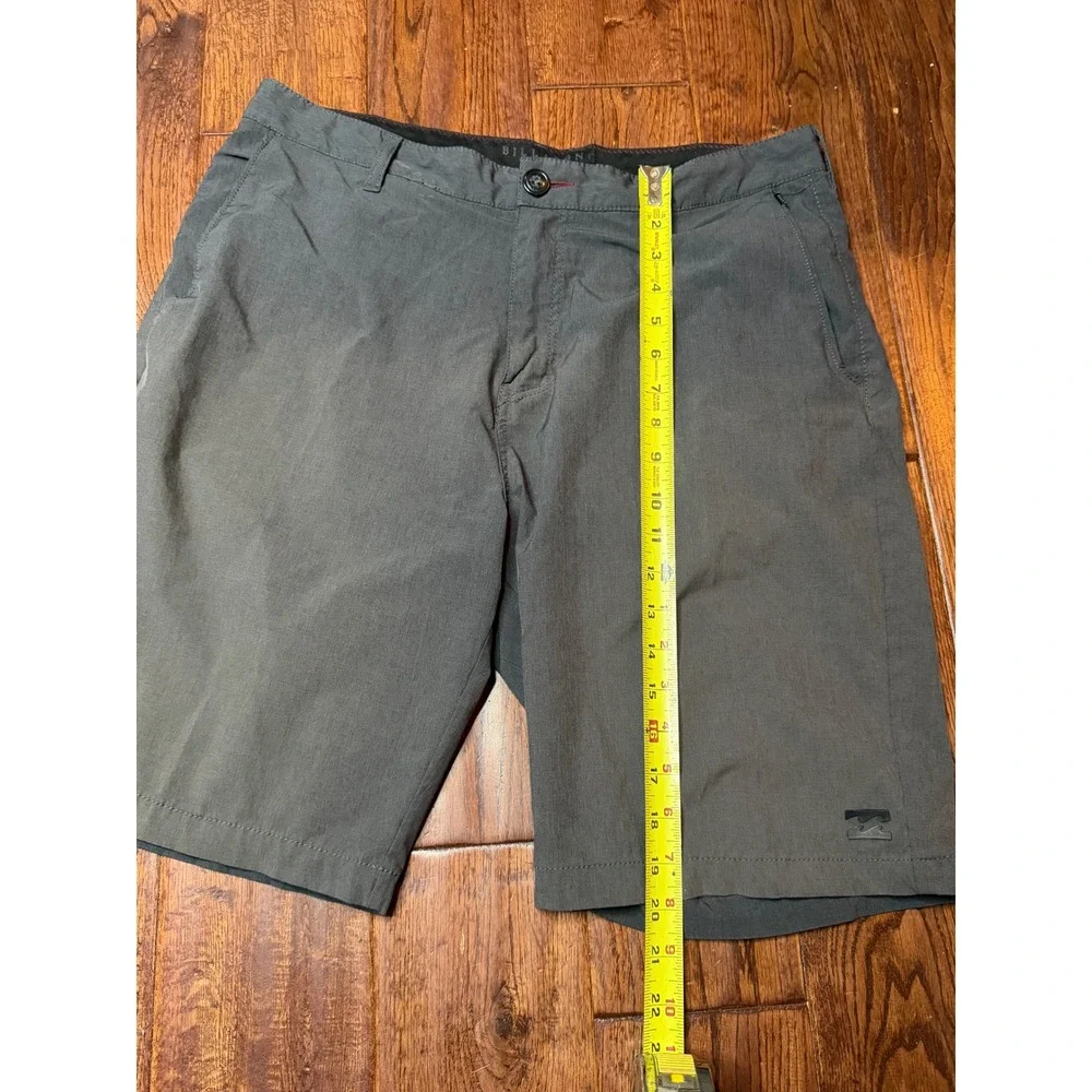 Billabong Platinum X Mens Hybrid Shorts Grey Walkshorts Size 33 Land and Water